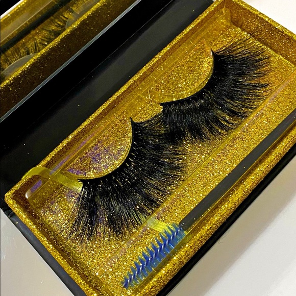 3D mink eyelashes (long) - Picture 2 of 3